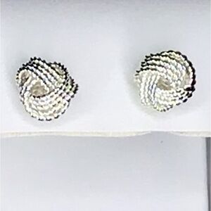 925 STERLING SILVER LOVE KNOT EARRING